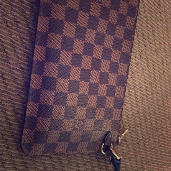 Authentic Neverfull GM Pouch - Picture 1 of 4